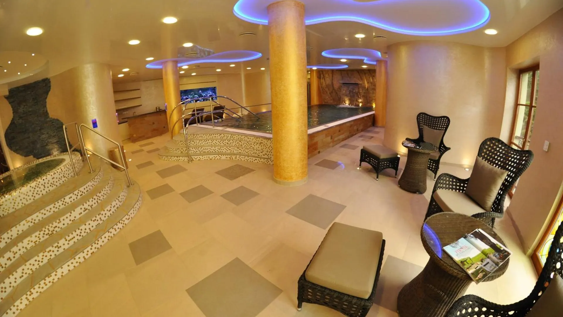 Boutique Hotel Ambiente ****+ カルロヴィ・ヴァリ